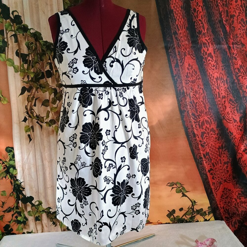 EUC VTG dBy Ltd Sz M Black White Floral Y2K Empire Waist Retro Cotton Sundress
